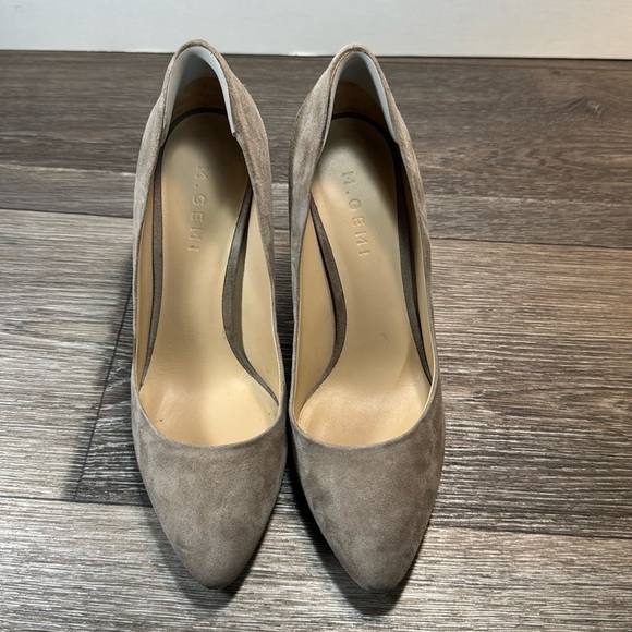 M. Gemi Shoes - M.Gemi suede leather hand made heels made of Italy woman’s size 9.5 (b11)